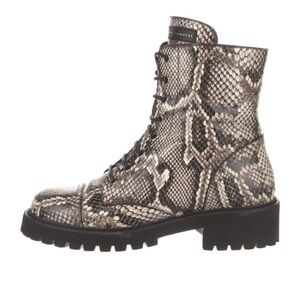 $1000 Giuseppe Zanotti Snake Combat boots New
size 38